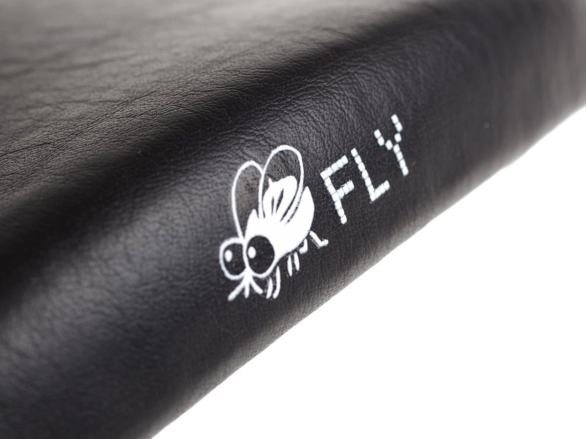 Fly Sattel - black