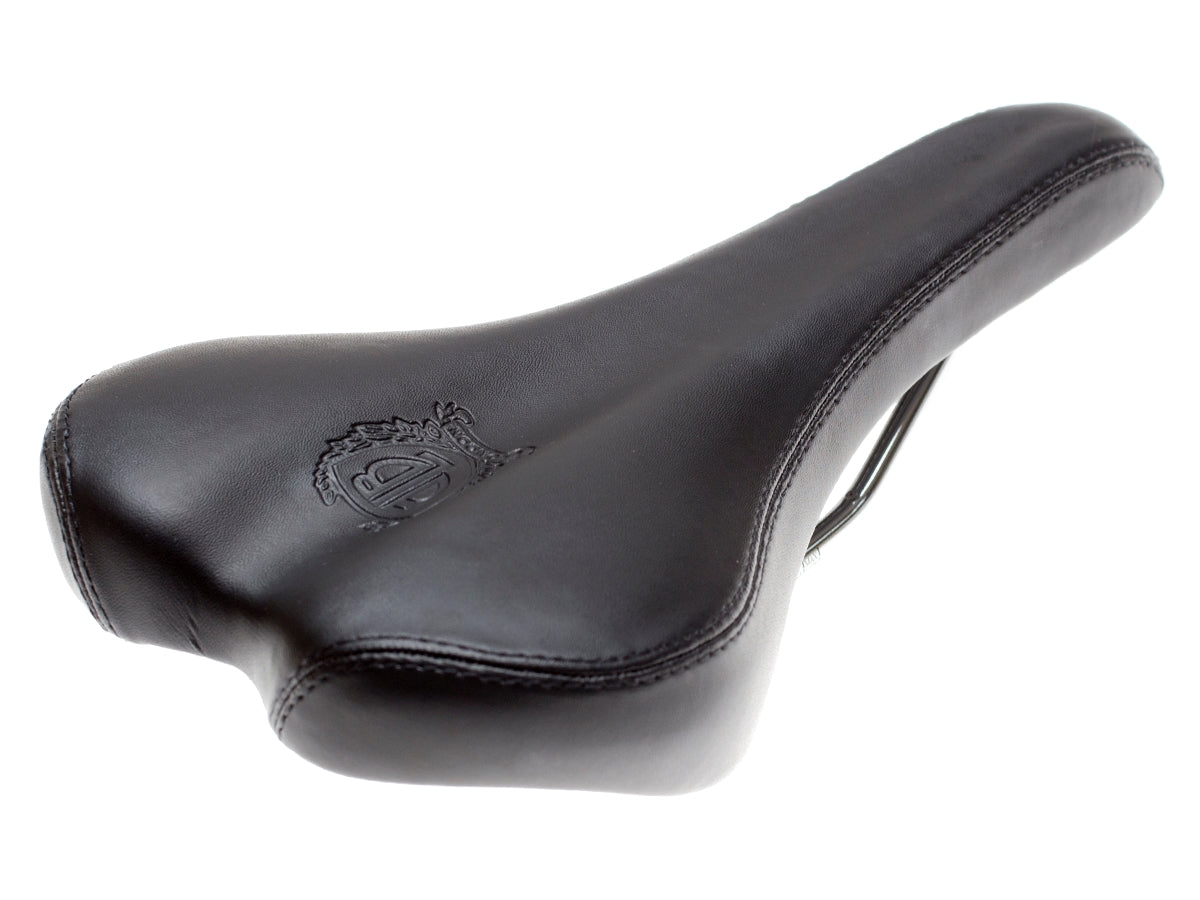 Curve Race Saddle - Black