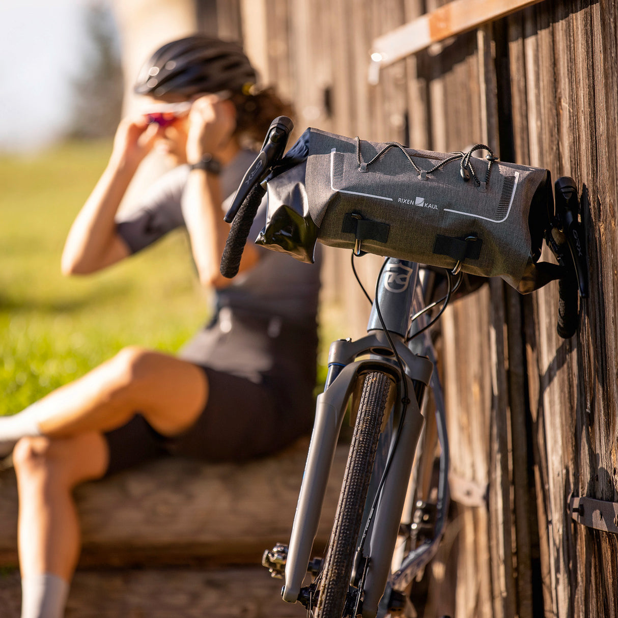 KLICKfix Lenkertasche Bikepack Waterproof 6-12L - grau