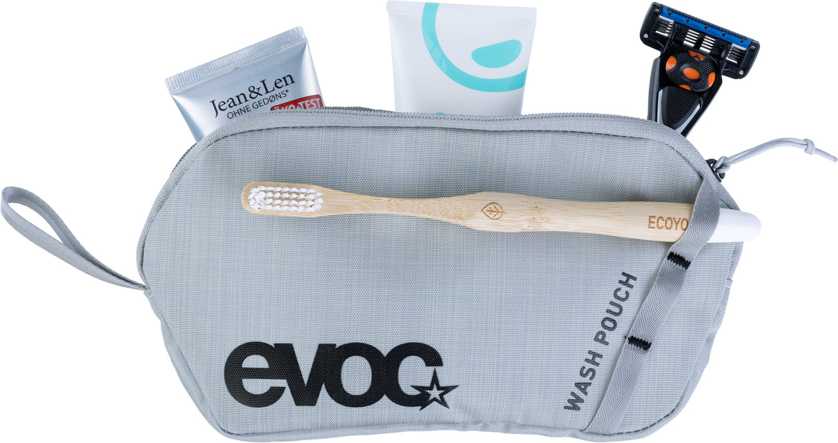 Explorer Pro 30 - silver