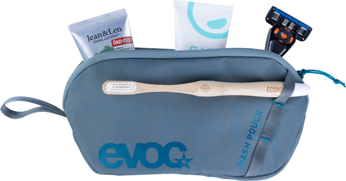 Explorer Pro 26 - silver