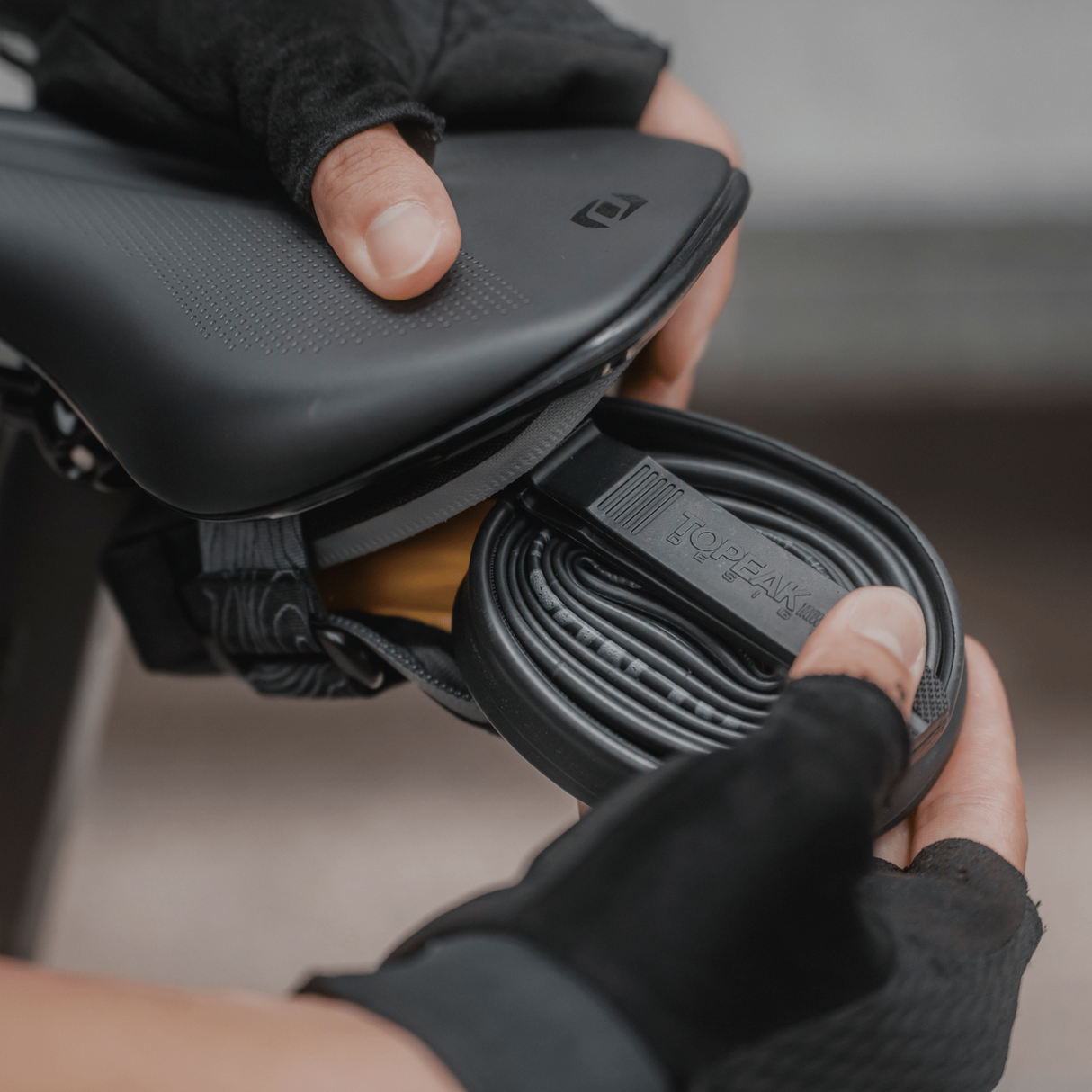 Elementa SeatBag Slim XS, Black