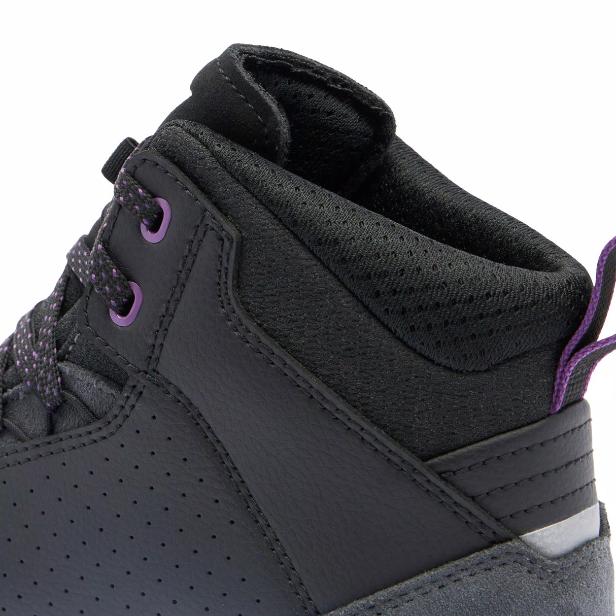 Suburb D-WP Shoes WMN - Black/White/Metal Purple