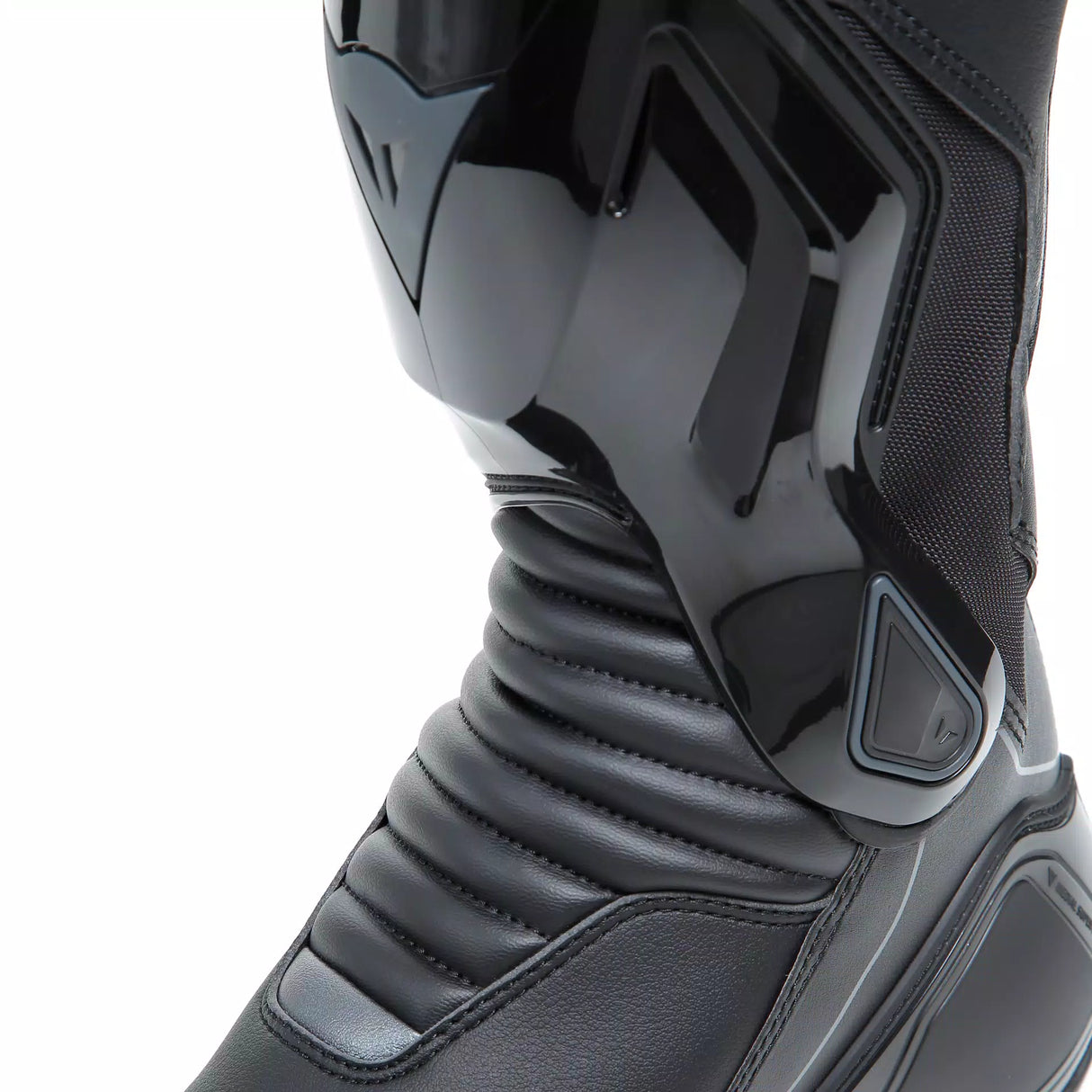 Nexus 2 Boots - Black