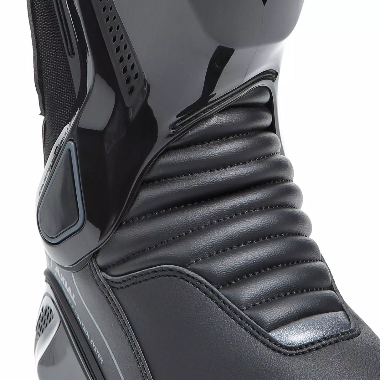 Nexus 2 Boots - Black