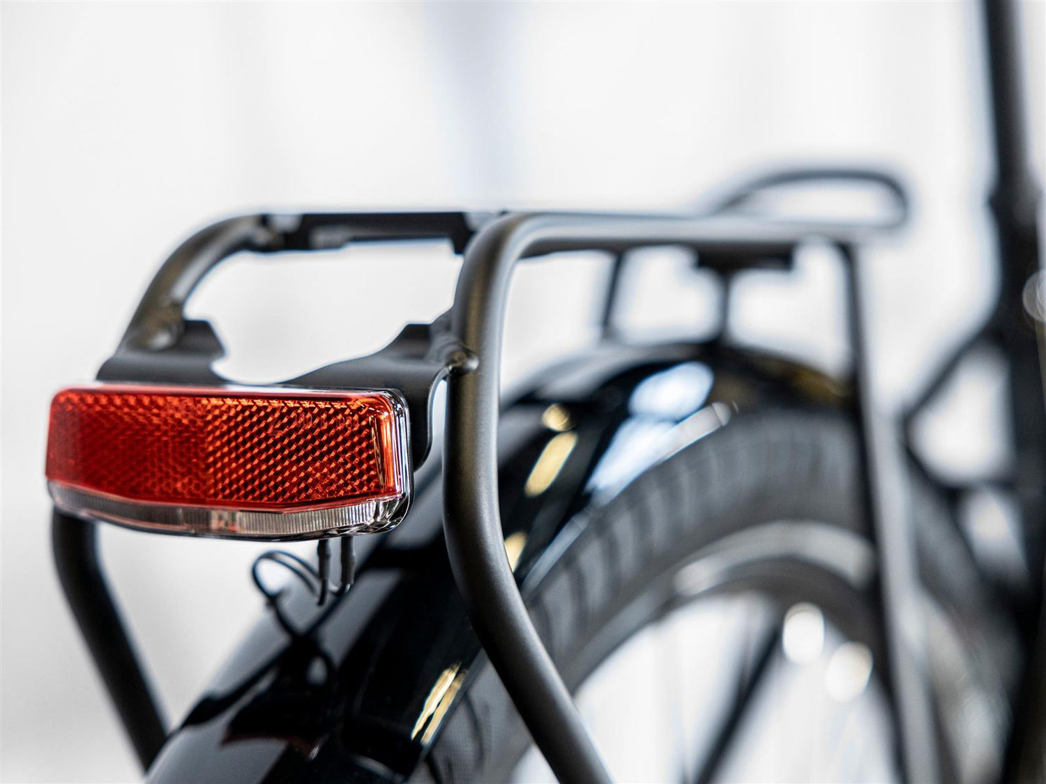 Allant+ 5 Lowstep Trek Black 400Wh