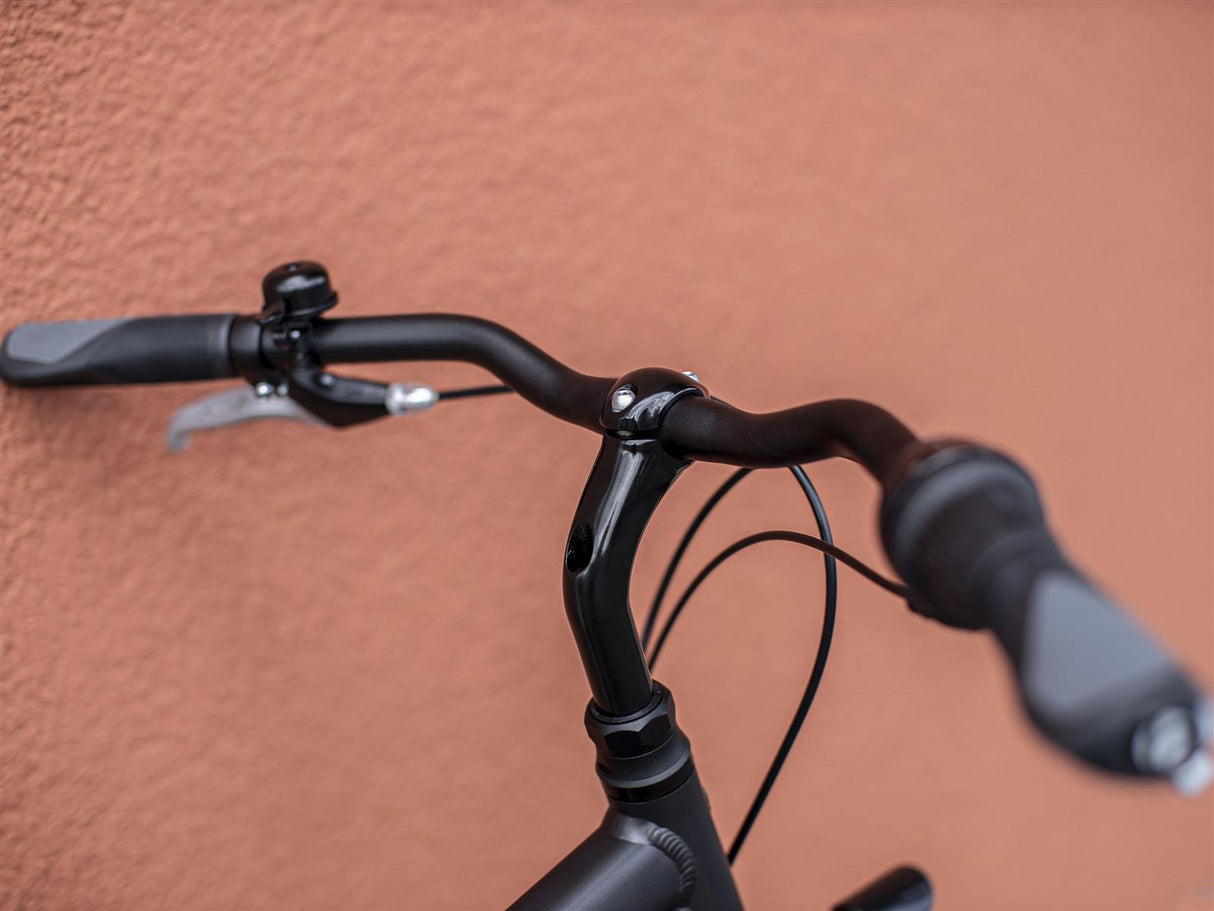 District 1 EQ Matte Dnister Black