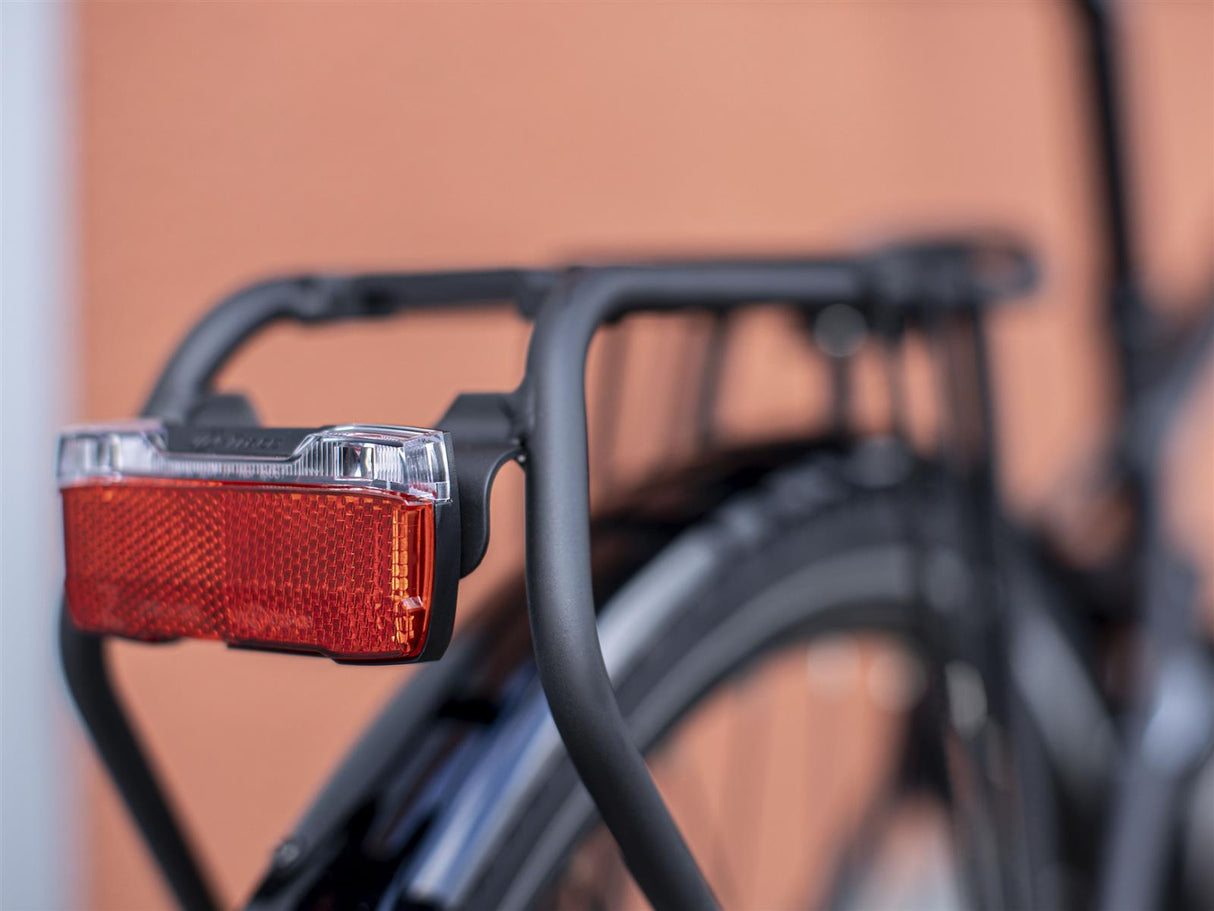 District 1 EQ Matte Dnister Black