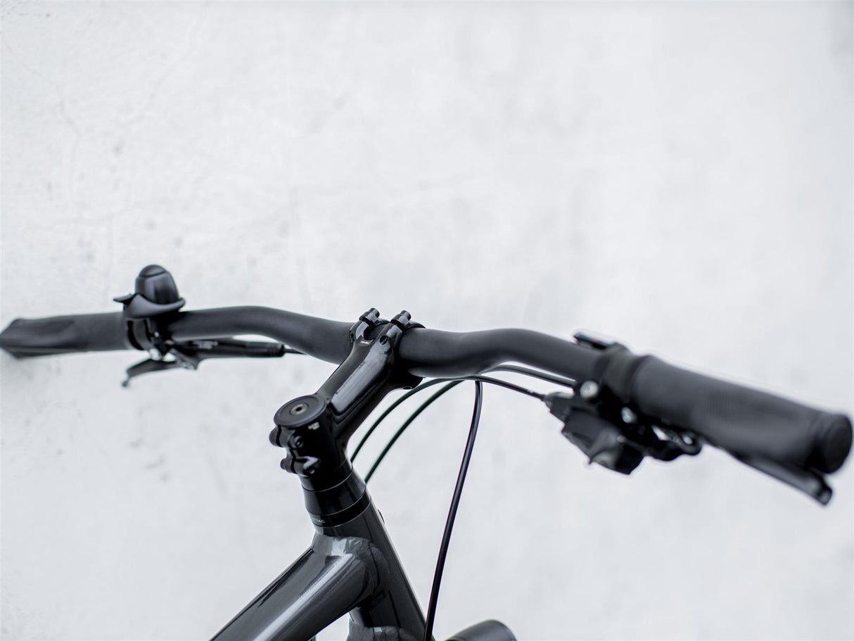 District 4 EQ Lithium Grey