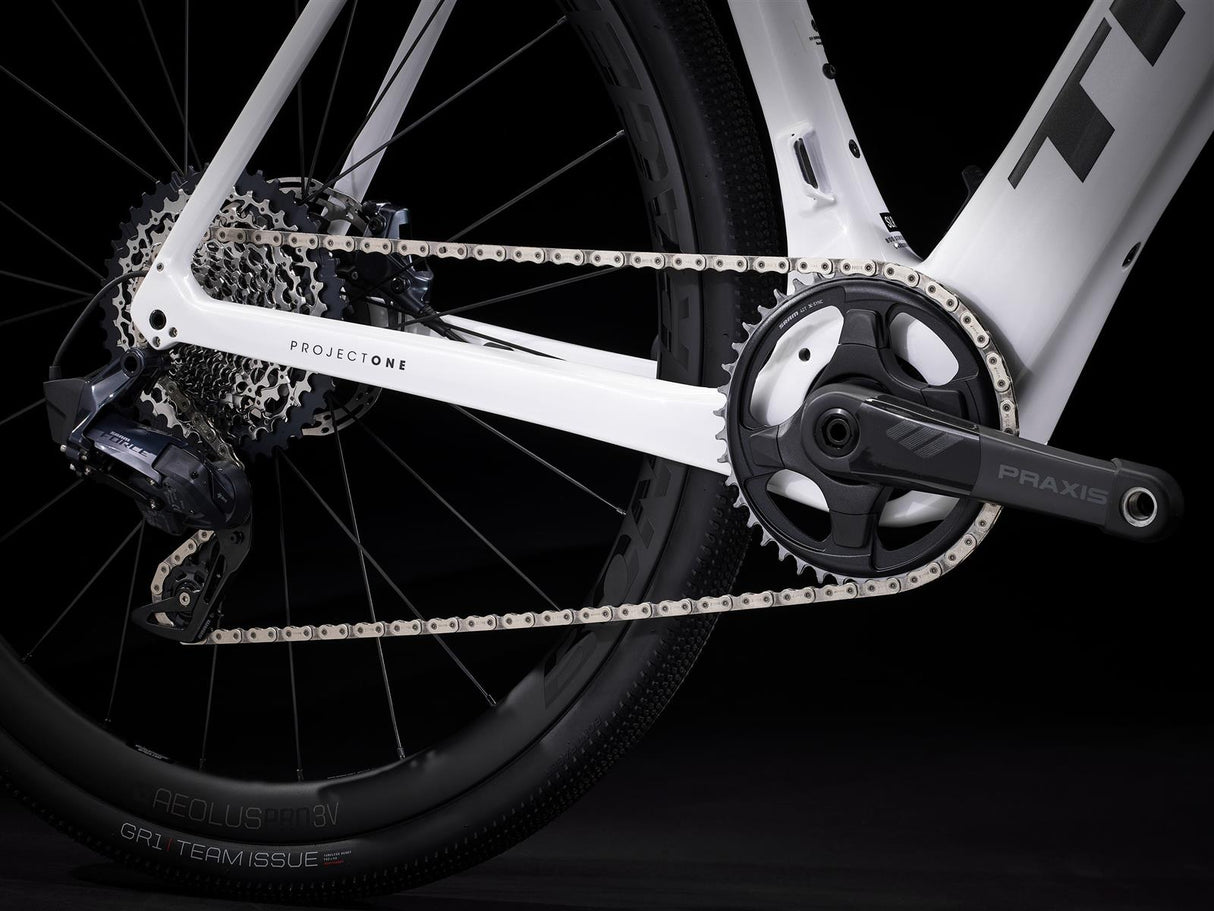 Domane+ SLR 7 AXS Crystal White 360Wh