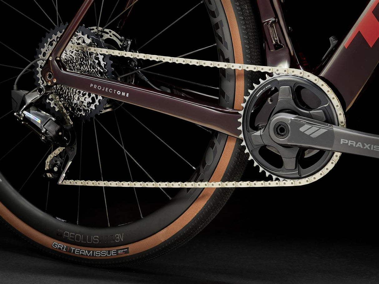 Domane+ SLR 7 AXS Carbon Red Smoke 360Wh