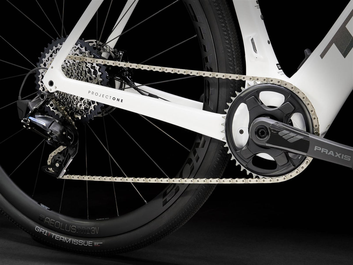 Domane+ SLR 7 AXS Crystal White 360Wh