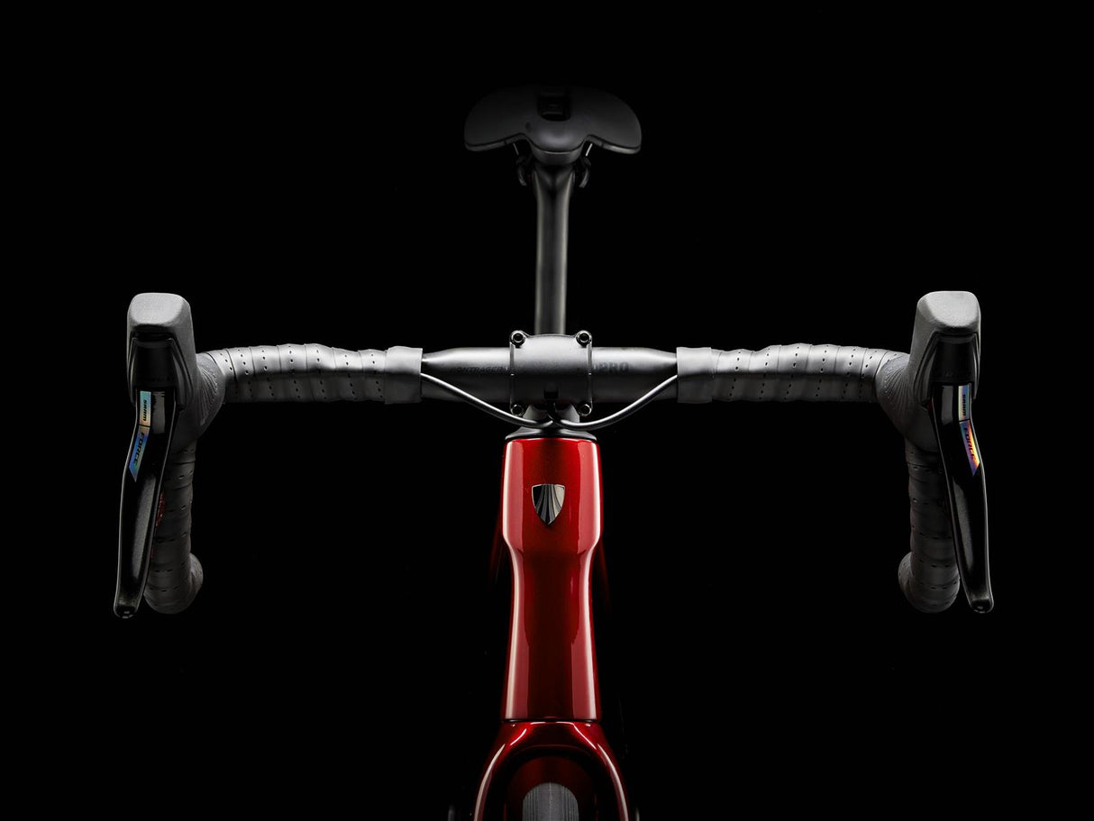 Domane SLR 7 AXS Metallic Red Smoke to Red Carbon Smoke