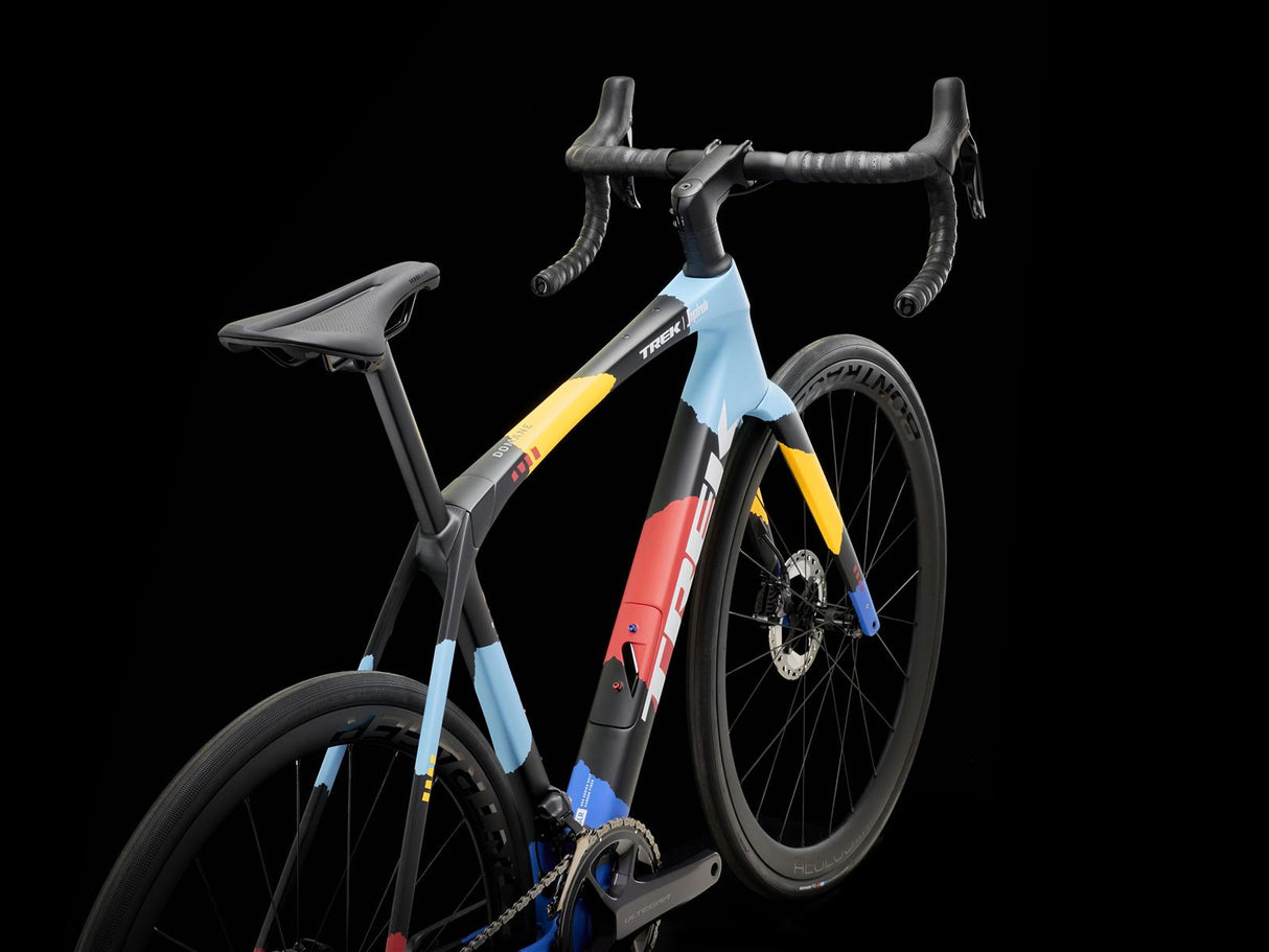Domane SLR 7 Trek Black