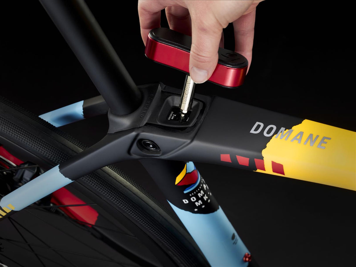 Domane SLR 7 Trek Black