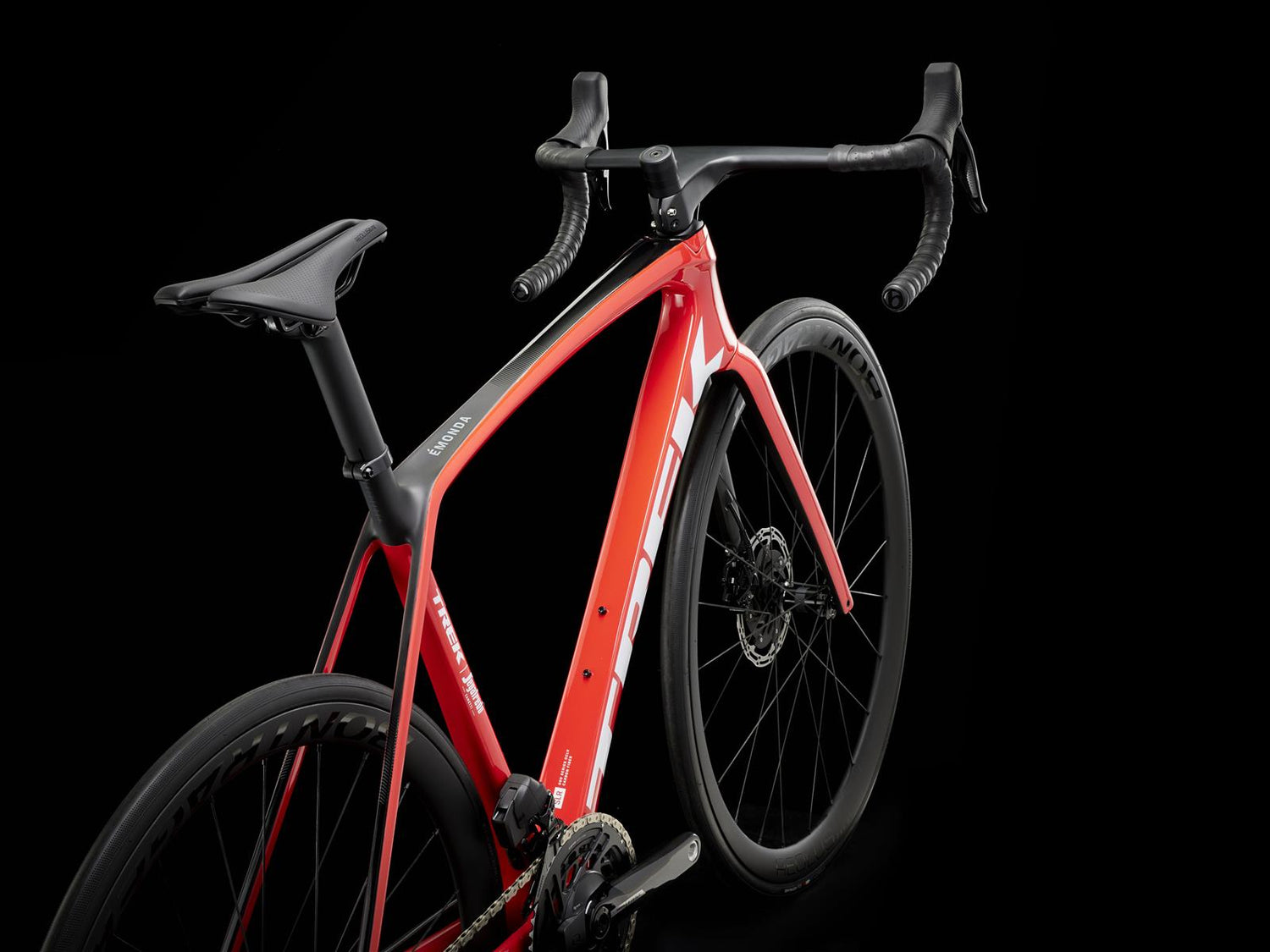 Emonda SLR 7 AXS Viper Red
