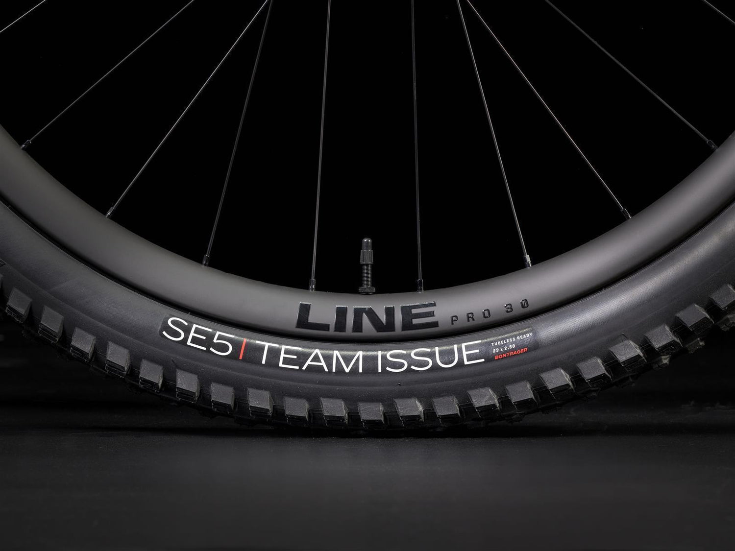 Fuel EX 9.9 XX AXS Lava