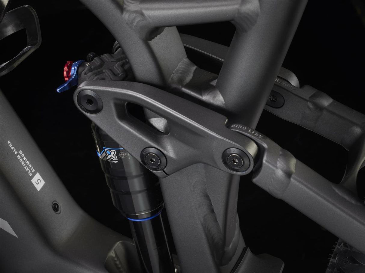 Fuel EXe 5 Deore Matte Dnister Black