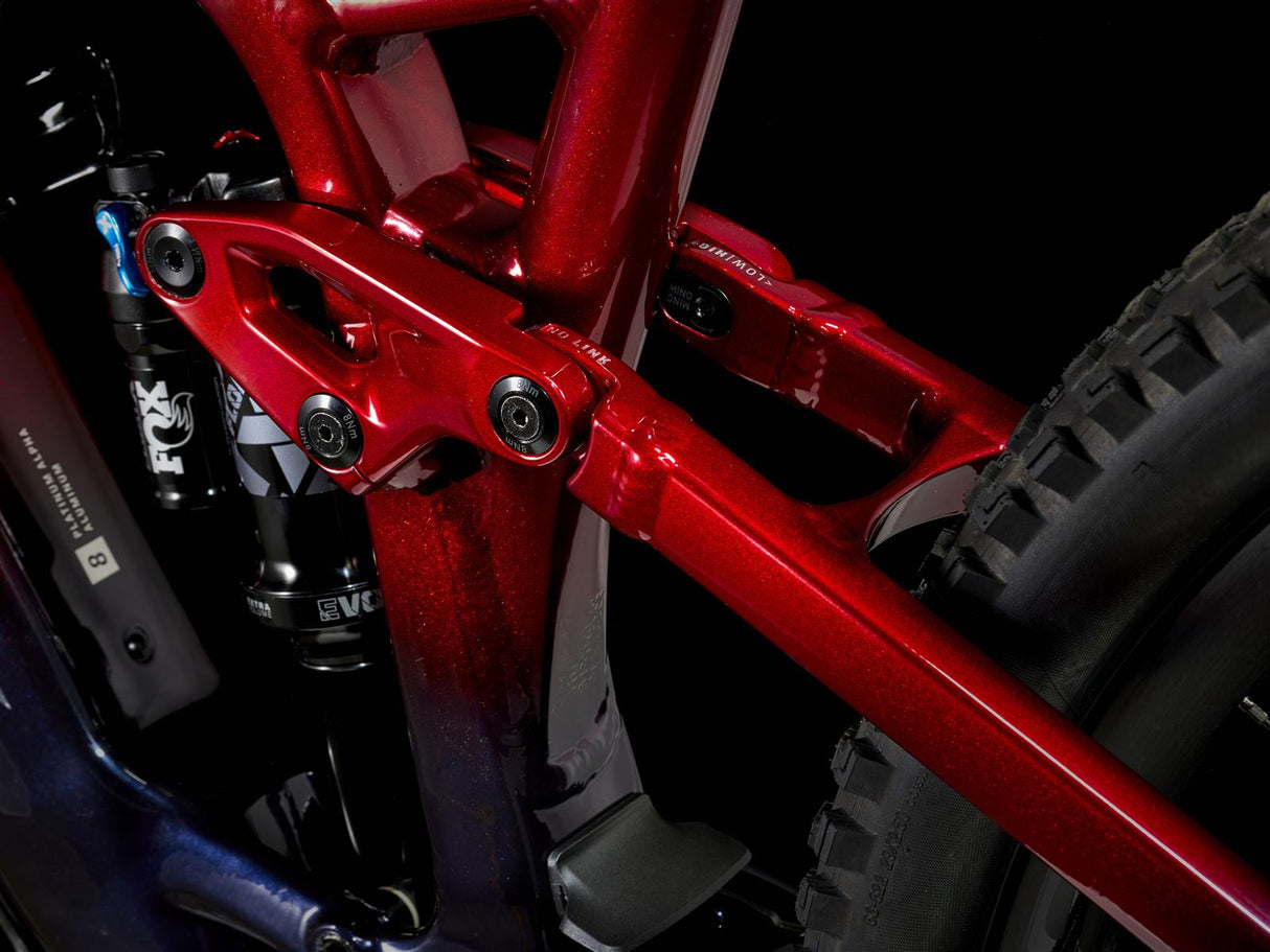 Fuel EXe 8 GX AXS Rage Red to Deep Dark Blue Fade