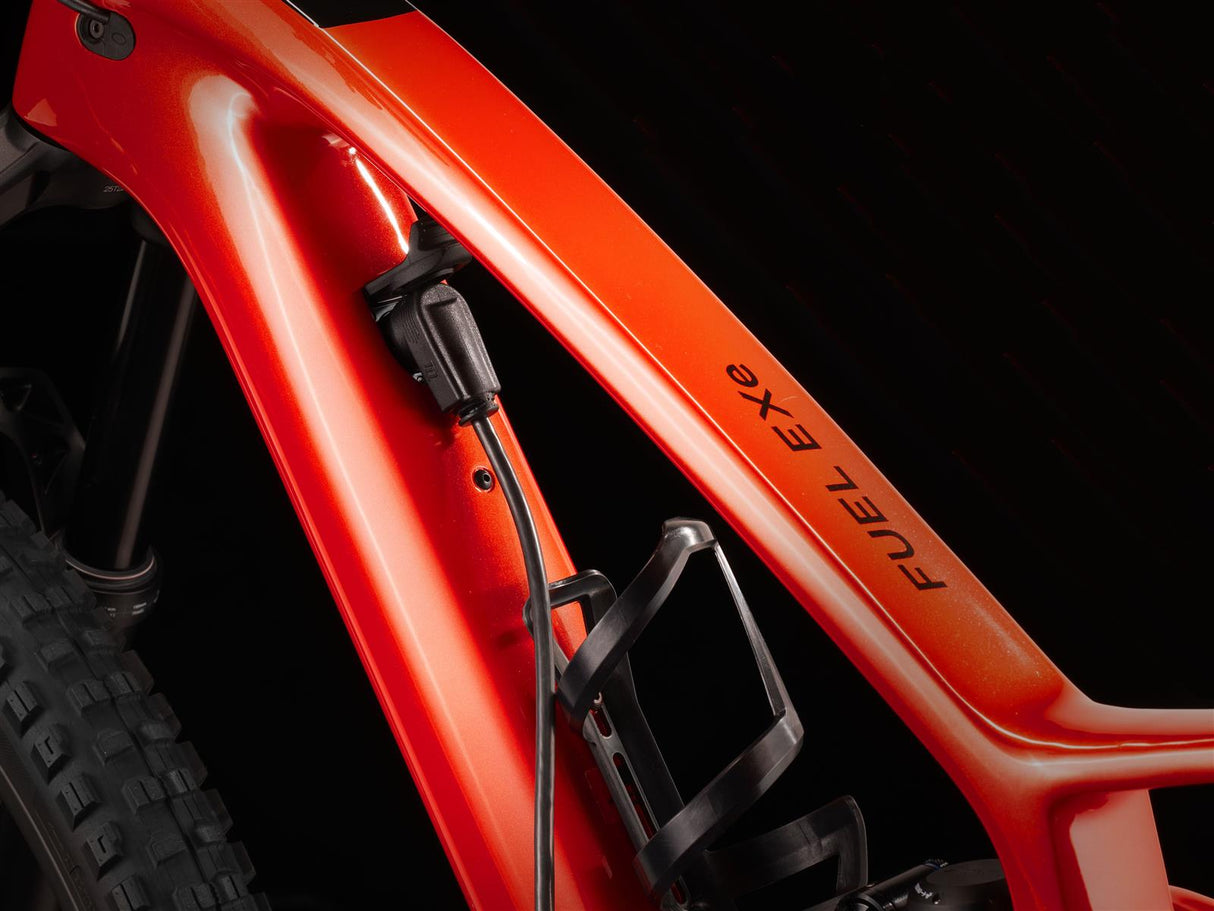 Fuel EXe 9.9 XO AXS Lava 360Wh