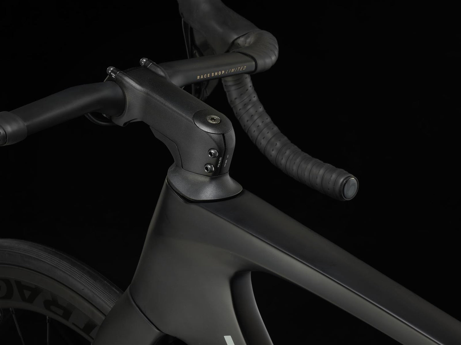 Madone SL 6 Matte Carbon Smoke