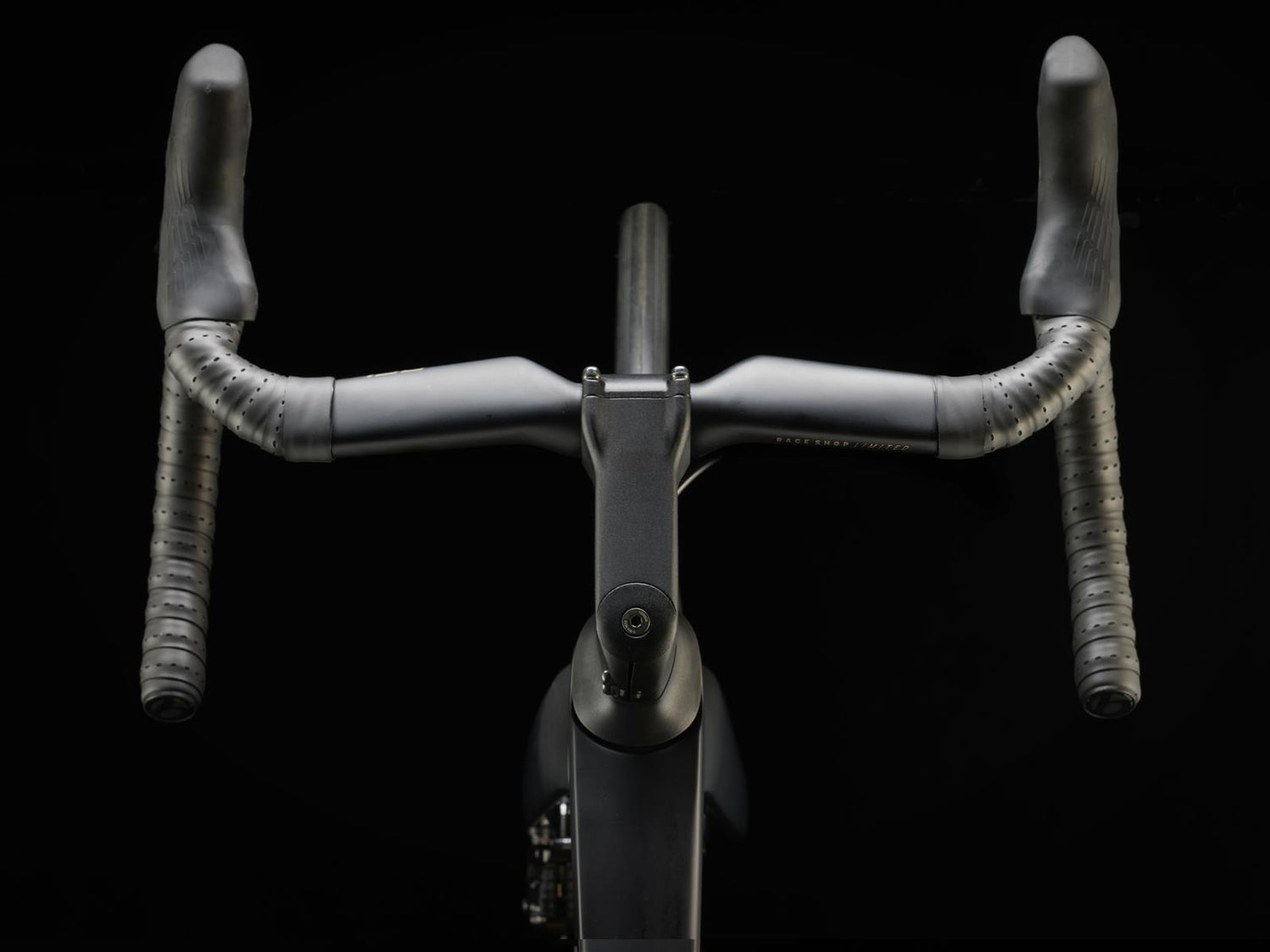 Madone SL 6 Matte Carbon Smoke