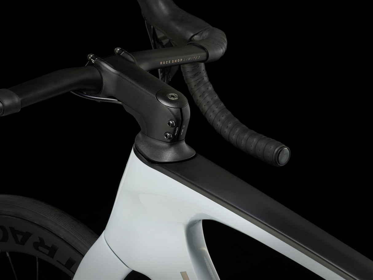 Madone SL 7 Plasma Grey Pearl