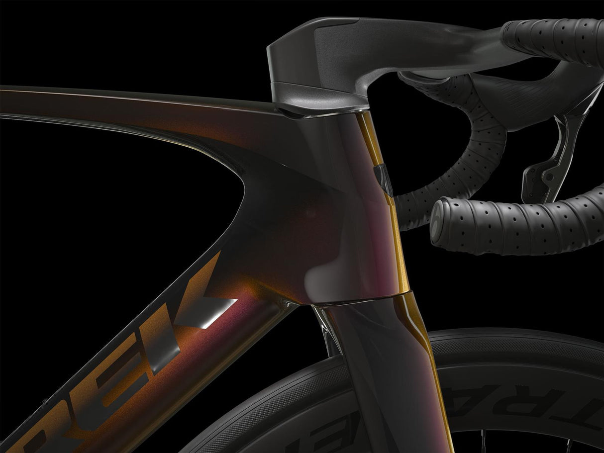 Madone SLR 7 AXS Axinite Flip/Trek Black