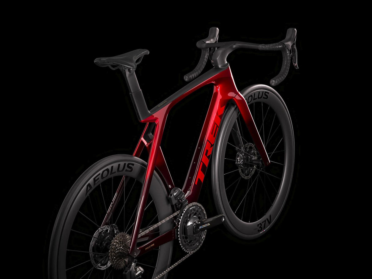 Madone SLR 7 AXS Metallic Red Smoke to Red Carbon Smoke
