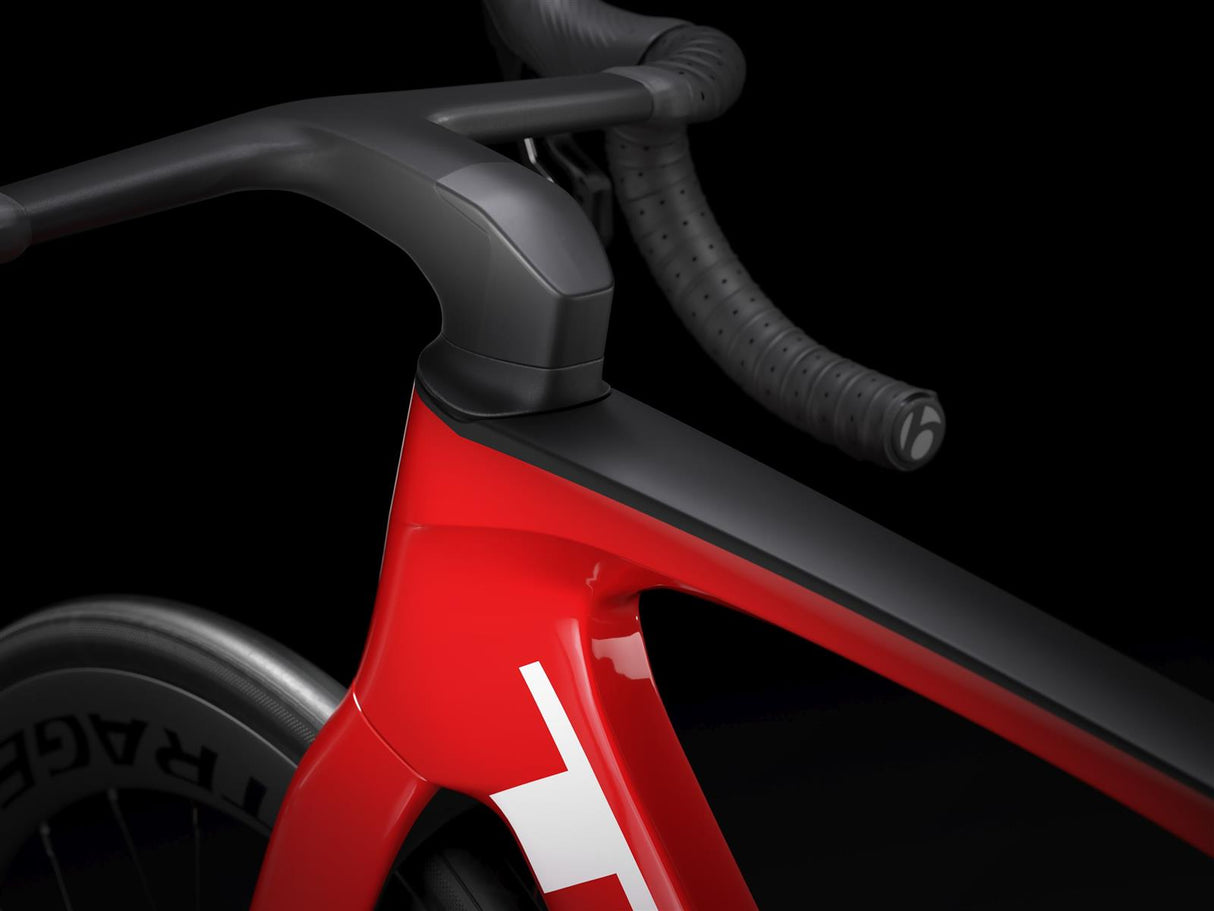 Madone SLR 7 AXS Viper Red