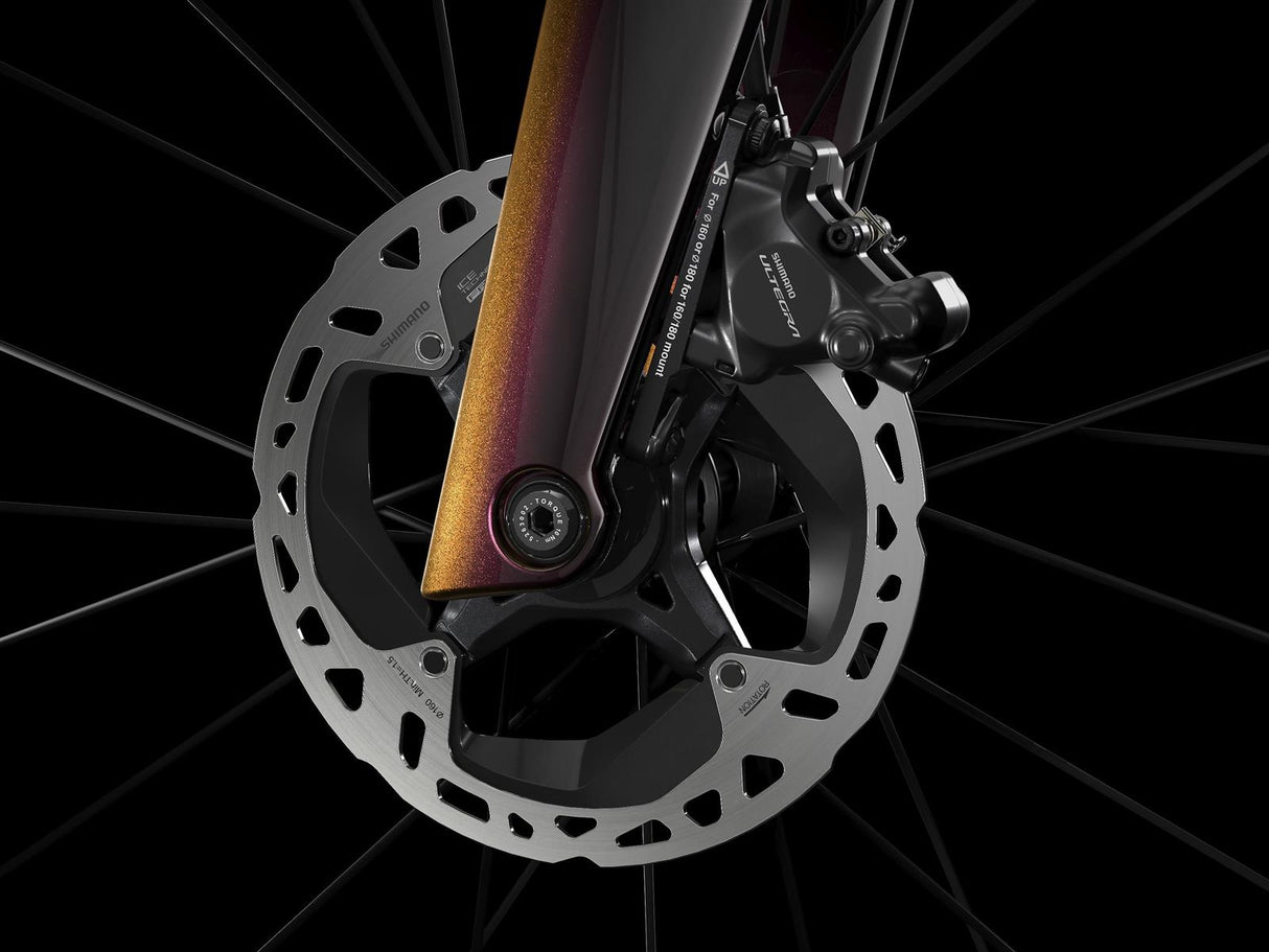 Madone SLR 7 Axinite Flip/Trek Black