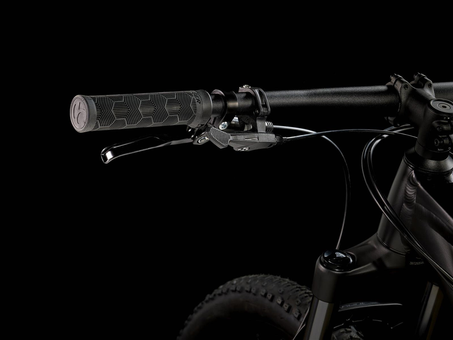 Procaliber 6 Satin Trek Black/Lithium Grey
