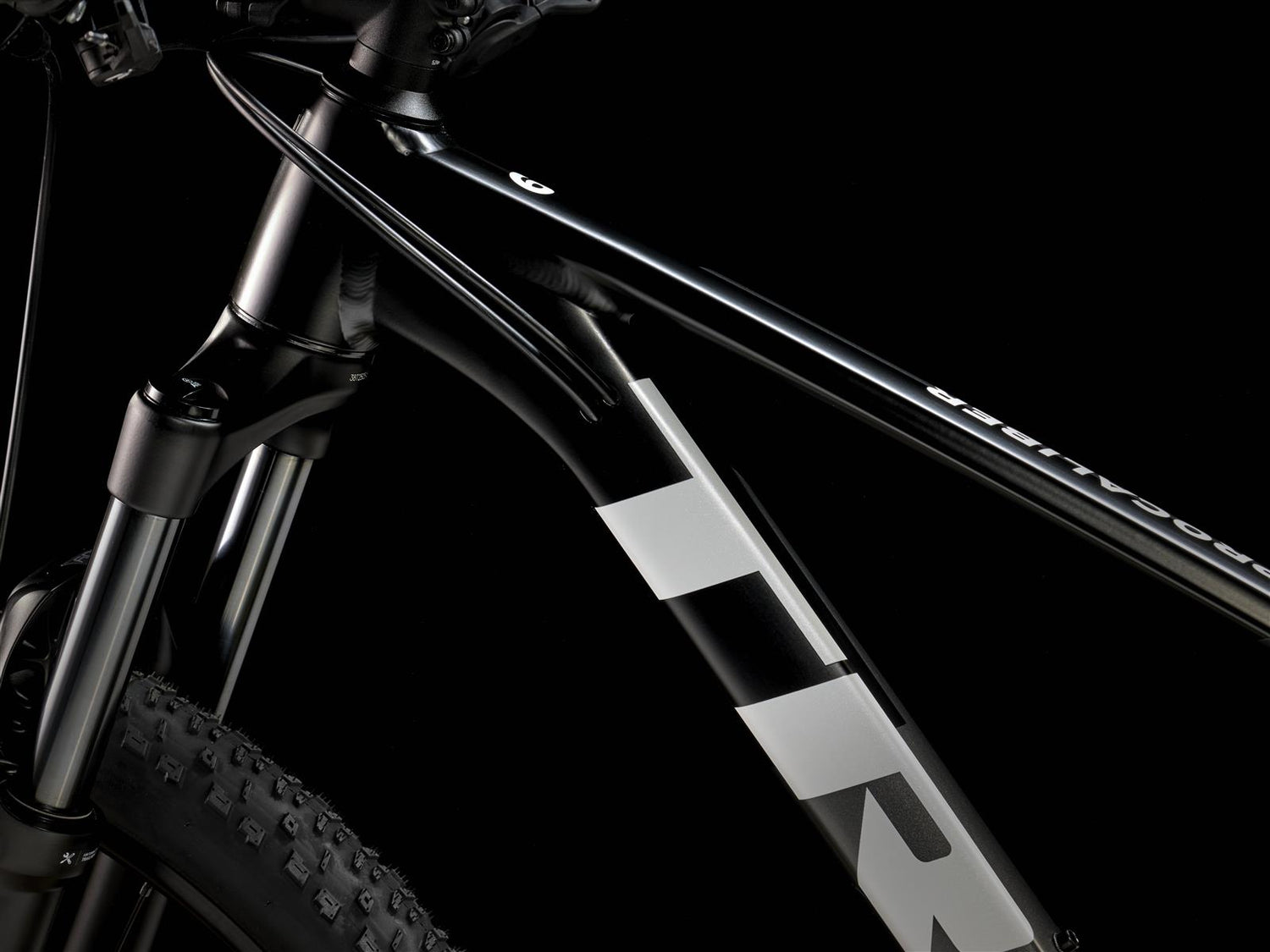 Procaliber 6 Satin Trek Black/Lithium Grey