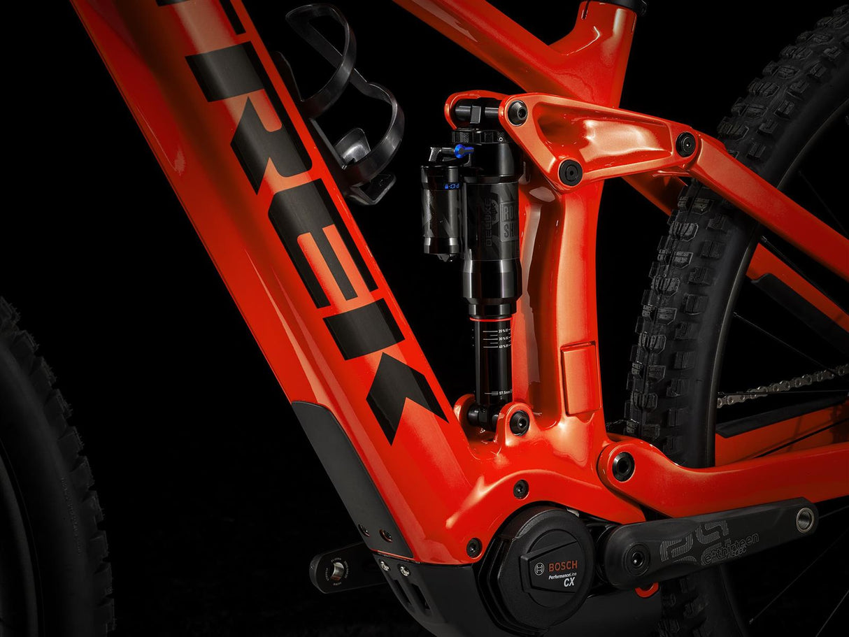 Rail 9.8 XT Lava 750Wh