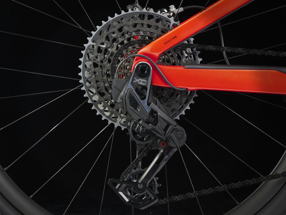 Rail 9.9 XO AXS Lava 750Wh