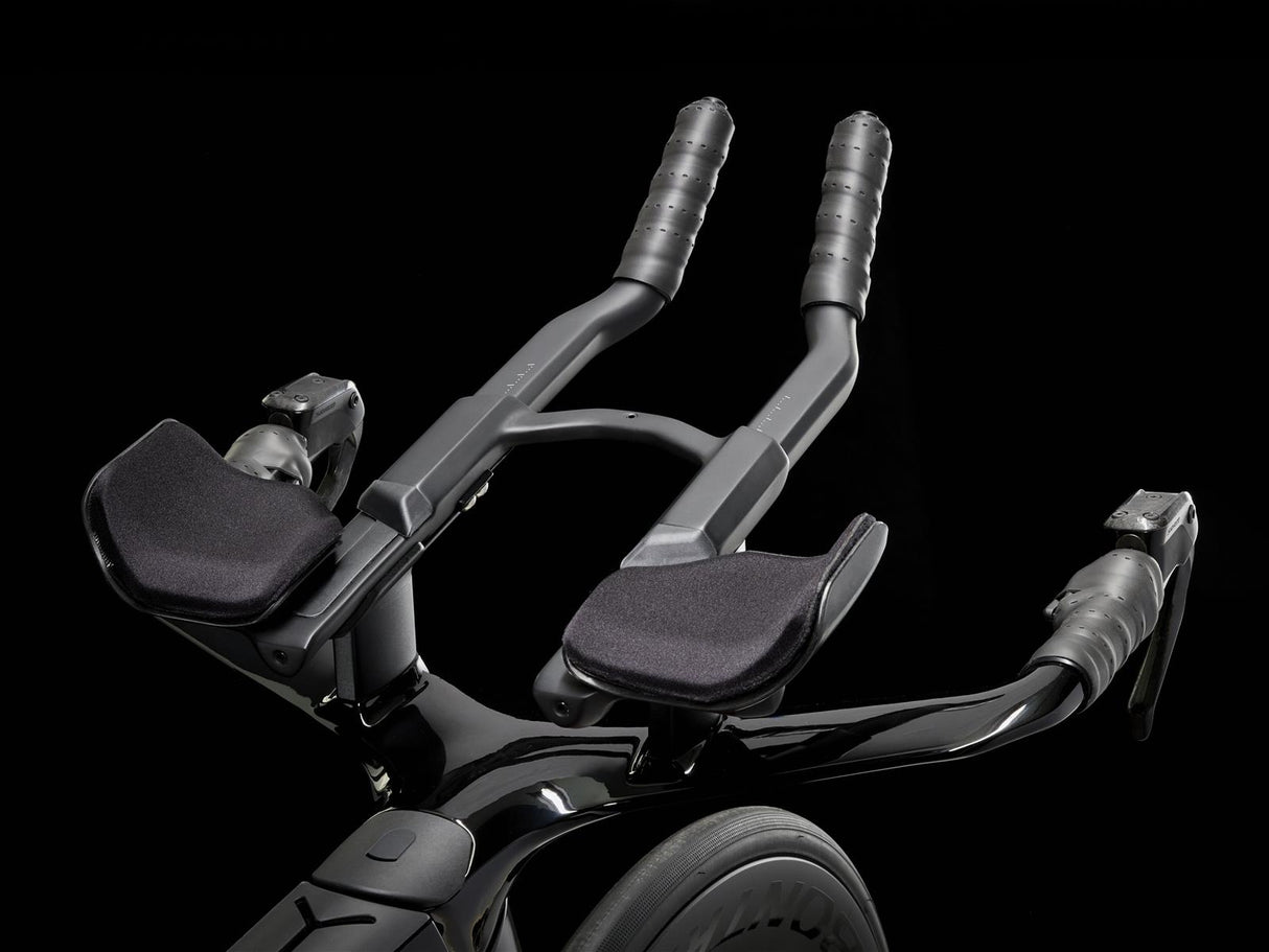 Speed Concept SLR 7 AXS Deep Smoke/Gloss Trek Black