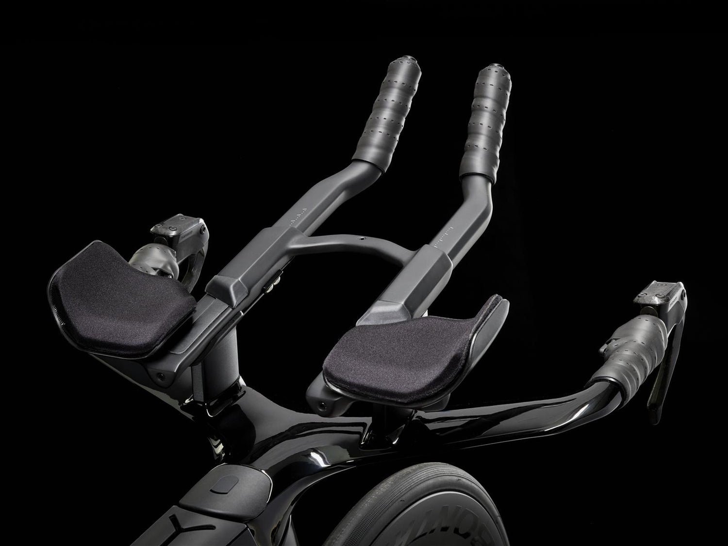 Speed Concept SLR 7 AXS Deep Smoke/Gloss Trek Black