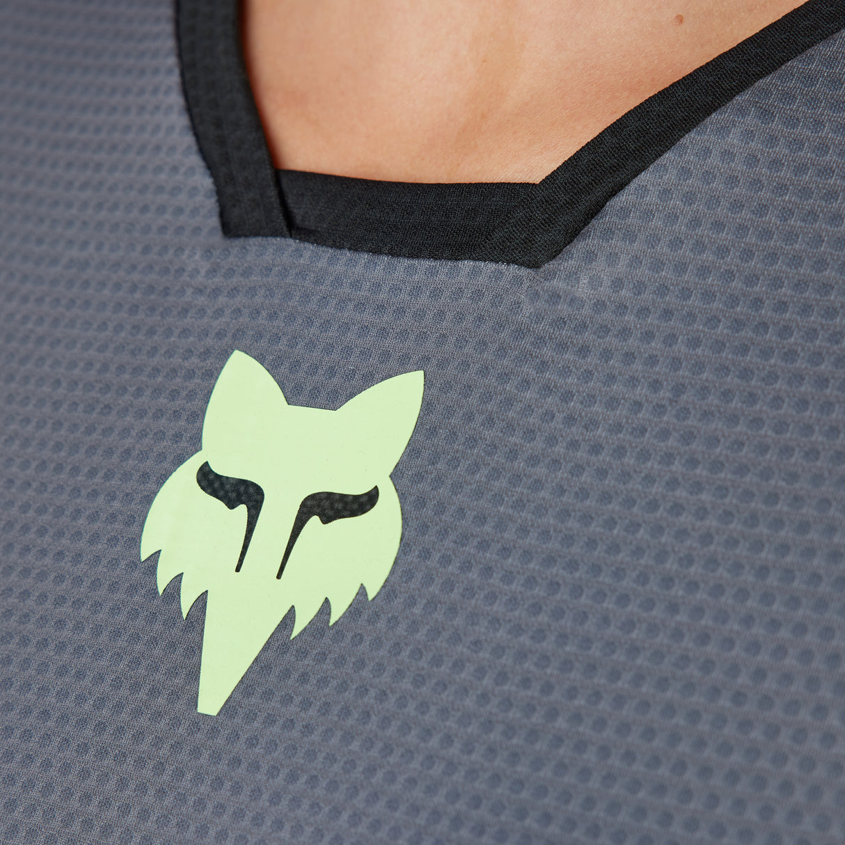 Women's Defend Race Long Sleeve Jersey - Pewter