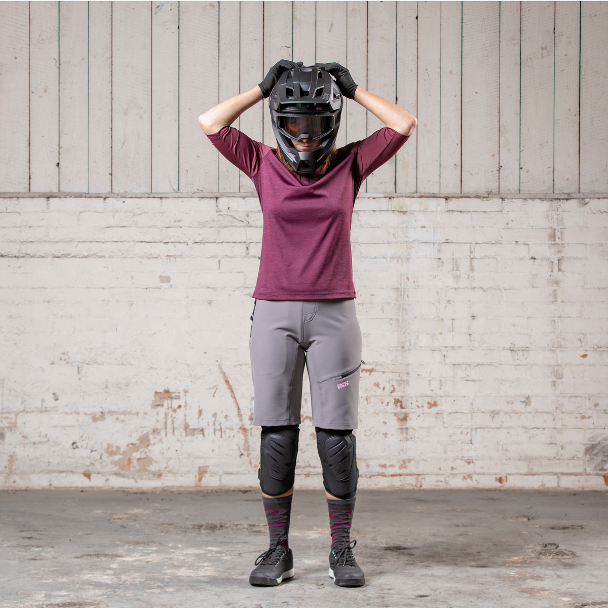 Carve X Women Henley raisin-solid raisin iXS