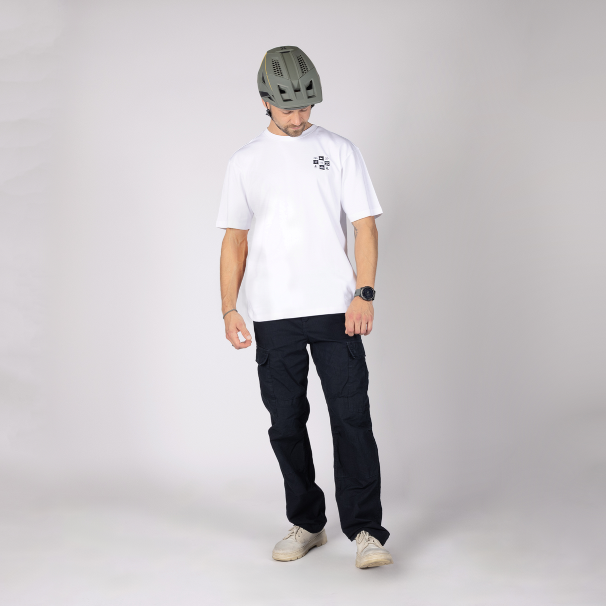 Graphic 1.0 Tee - weiss