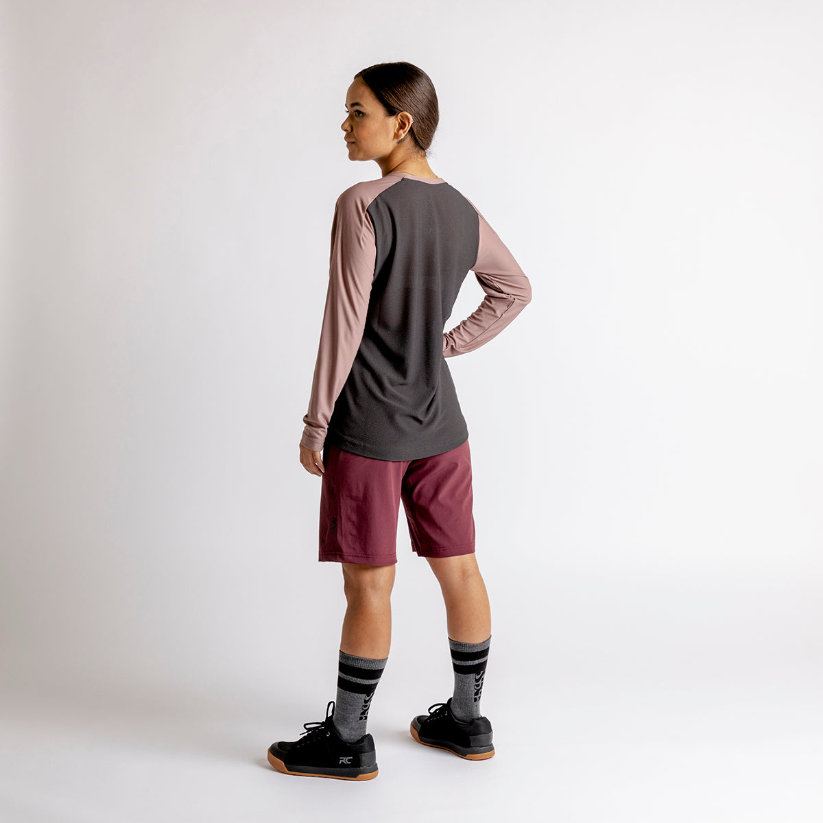 Flow XTG Women's Long Sleeve Henley - Anthracite / Raisin iXS