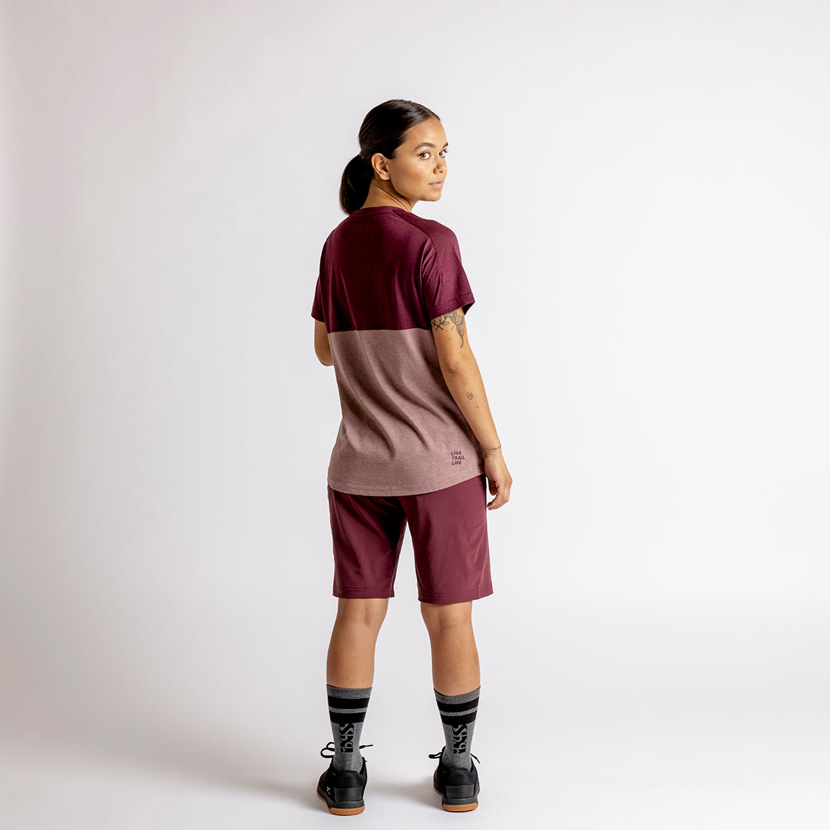 Flow Women Mountain Tech Tee Short Sleeve - Taupe / Raisin iXS