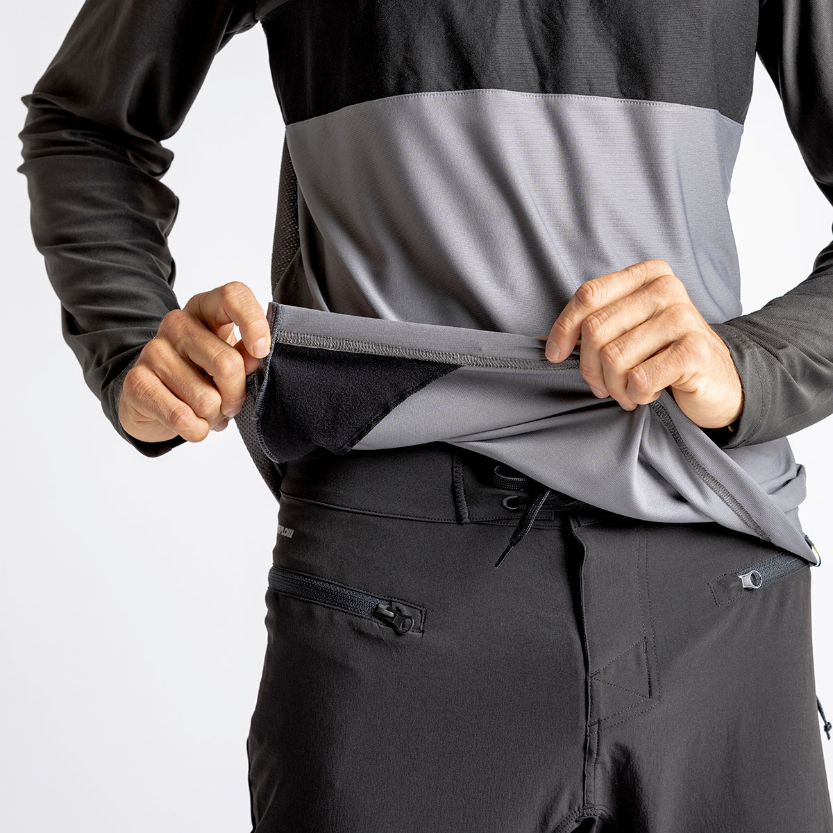 Flow XTG Long Sleeve Henley - Graphite-Black iXS