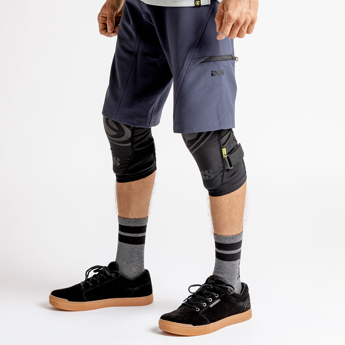 Carve Evo Shorts - Blau iXS