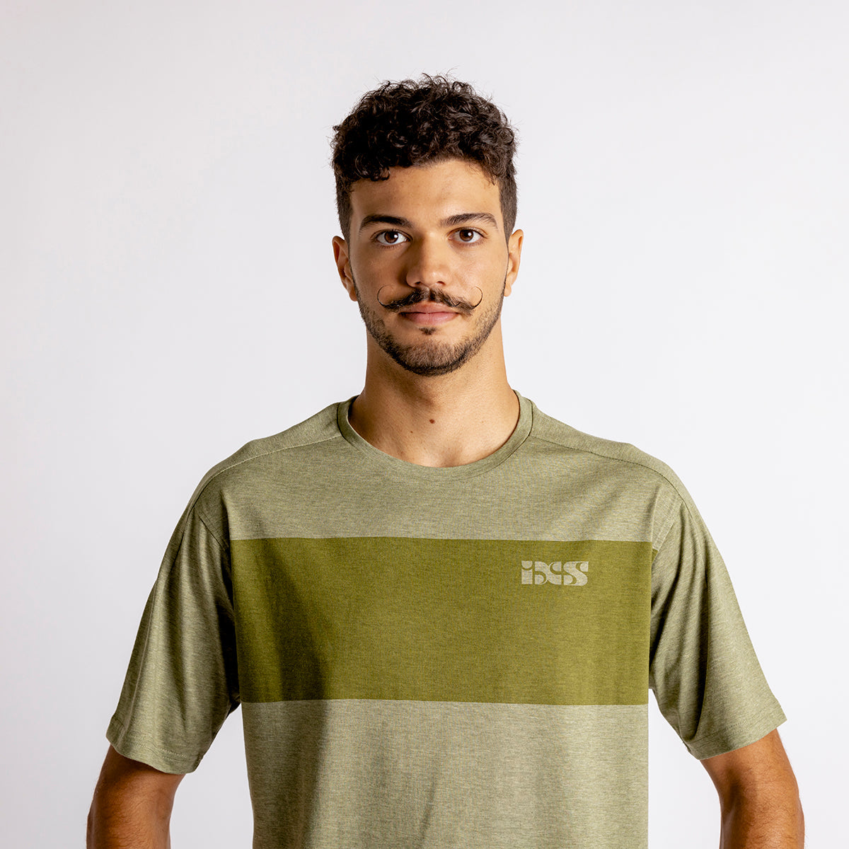Flow Censored Tech Tee - olive iXS