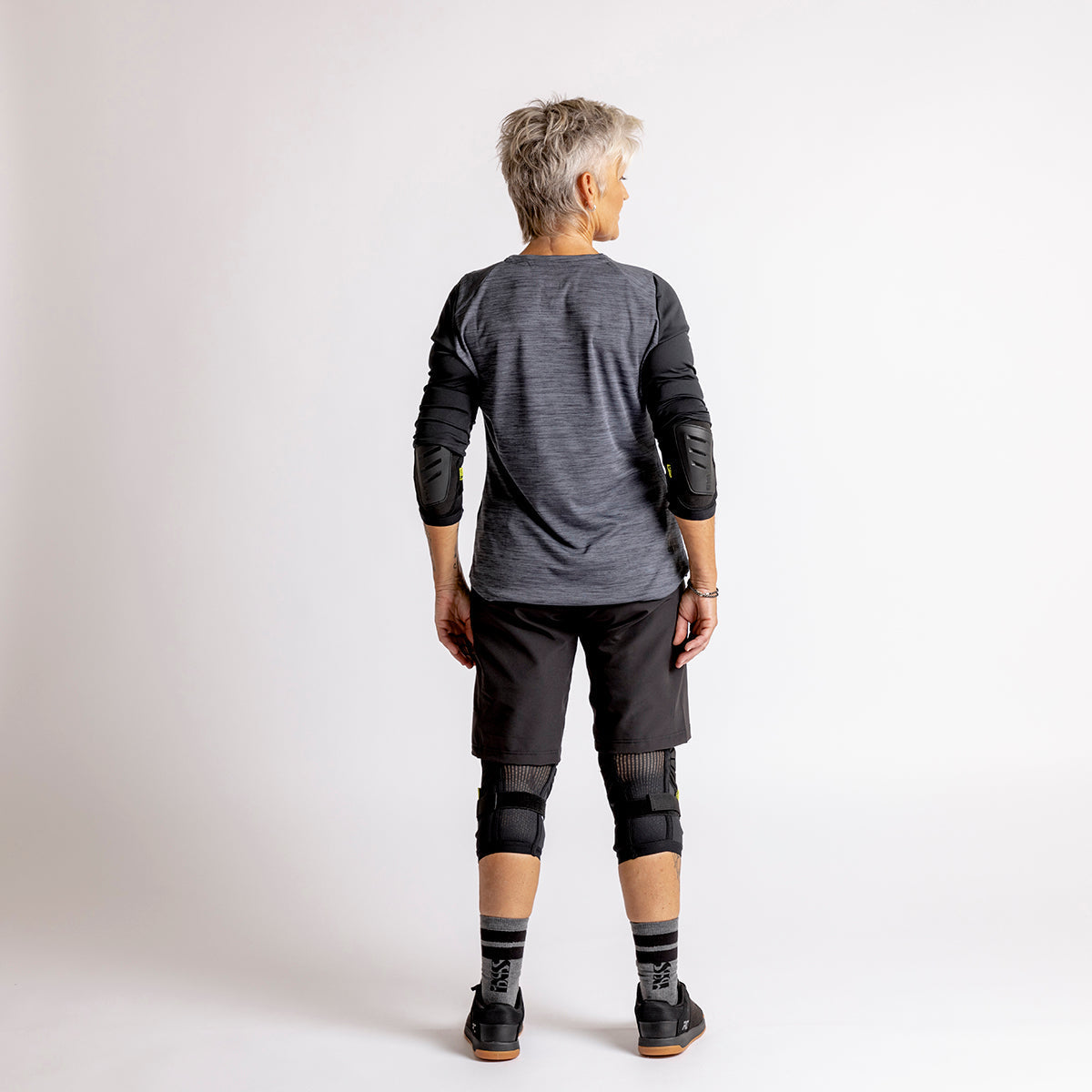 Carve Hip-Hugger Women Shorts - Black iXS