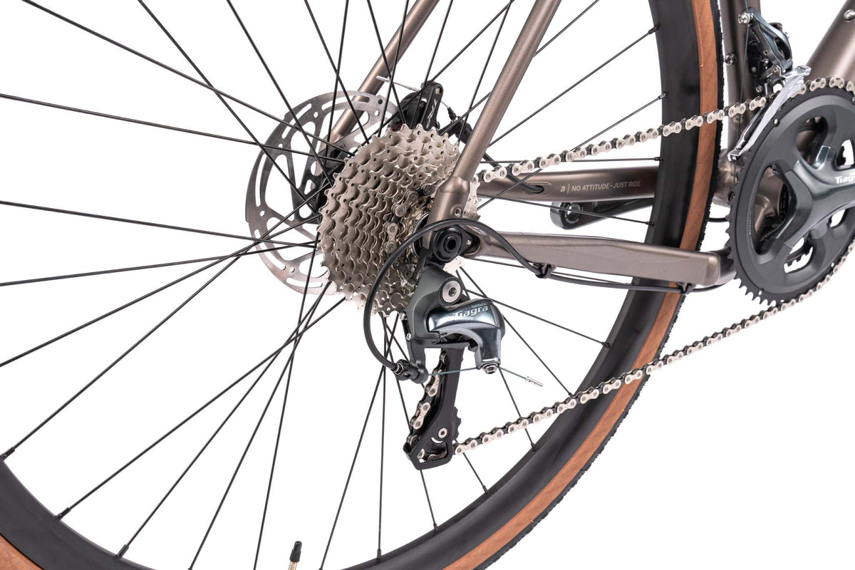 Audax AL Road - matt warm grey Bombtrack