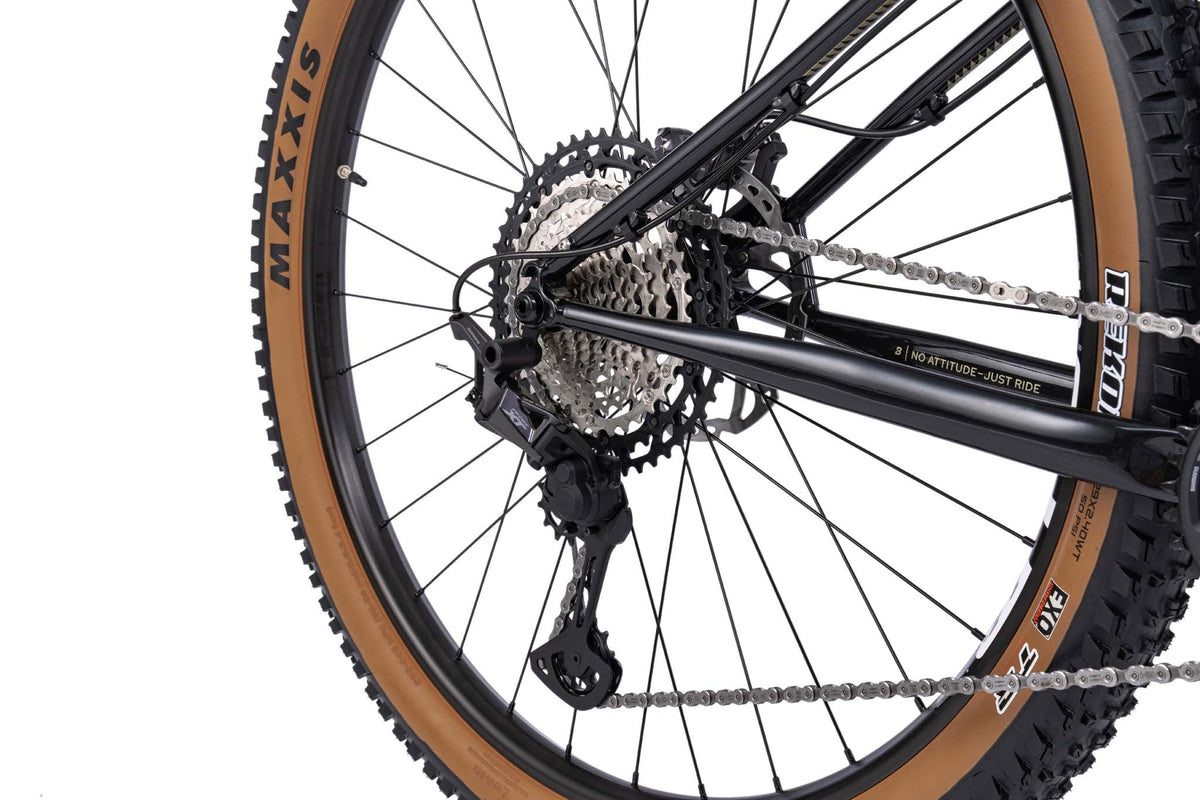 Cale Deore XT - metallic black Bombtrack