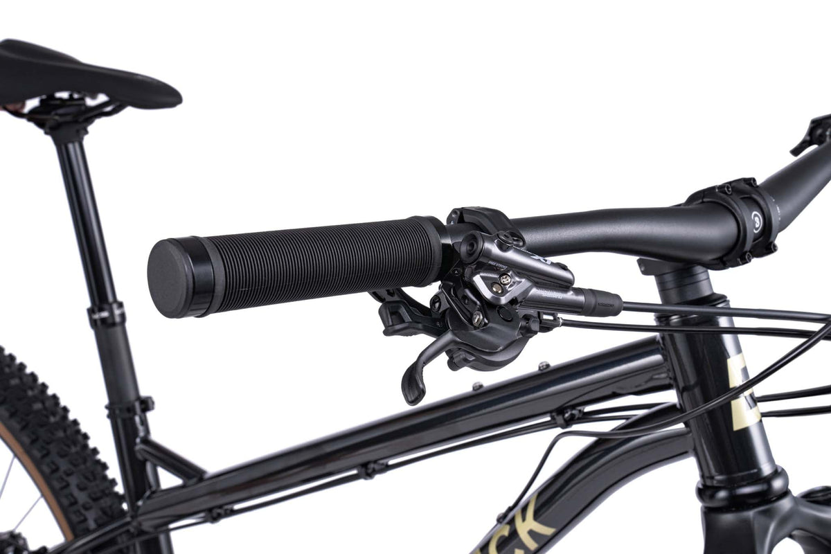 Cale Deore XT - metallic black Bombtrack