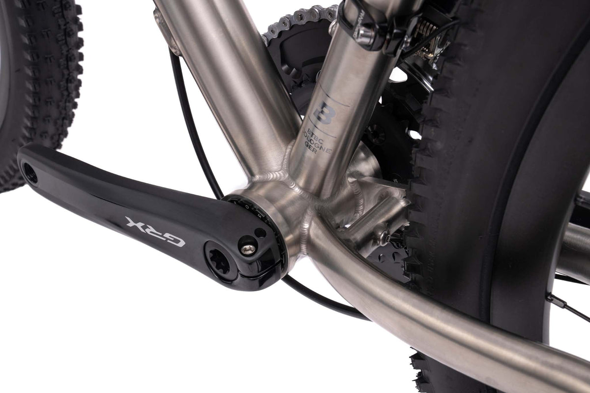 Hook EXT TI - titanium / black Bombtrack